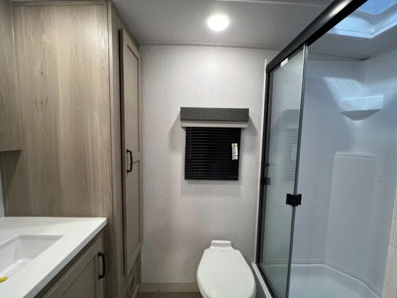 2025 Forest River 2025 Forest River Rockwood Mini Lite - thumbnail 32