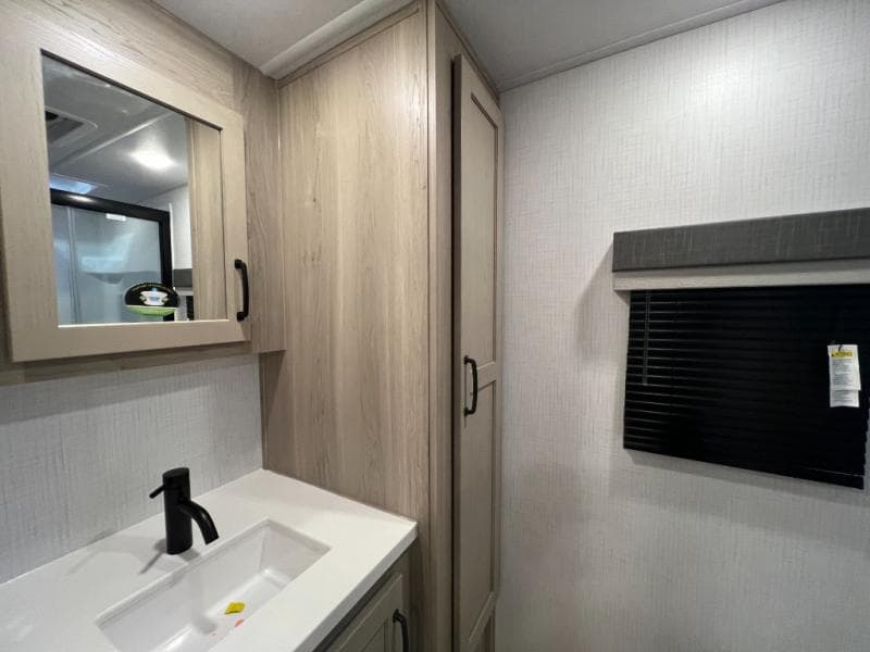 2025 Forest River 2025 Forest River Rockwood Mini Lite - thumbnail 33