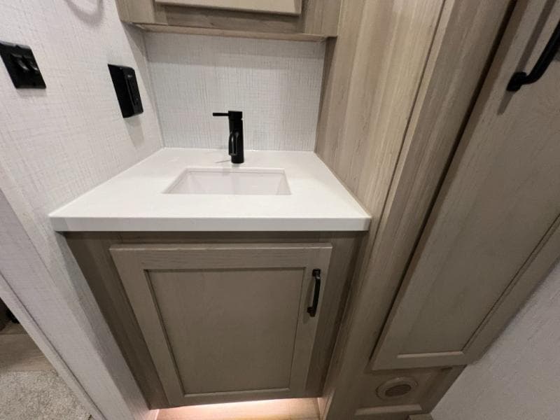 2025 Forest River 2025 Forest River Rockwood Mini Lite - thumbnail 34