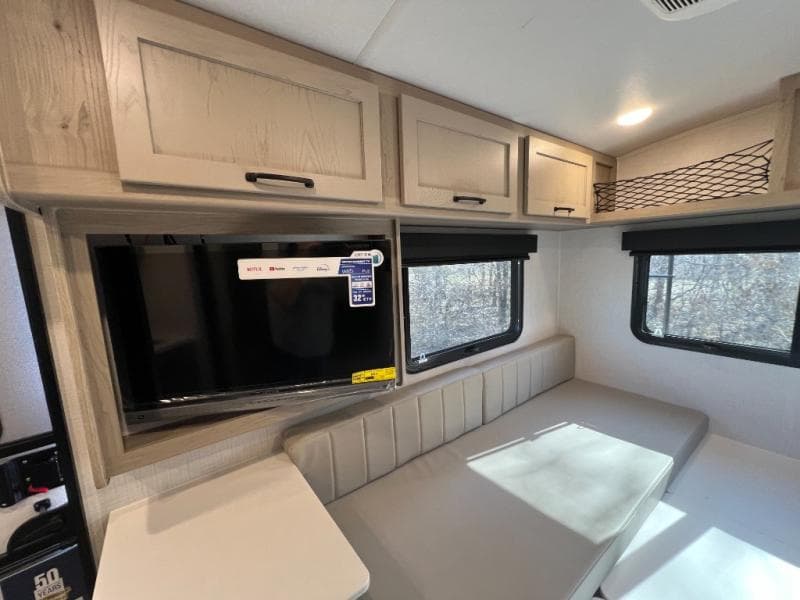 2025 Forest River 2025 Forest River Rockwood Geo Pro - thumbnail 11