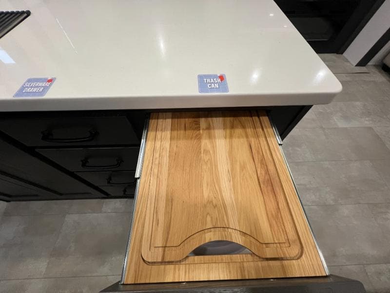 2025 Forest River 2025 Forest River Rockwood Signature - thumbnail 32