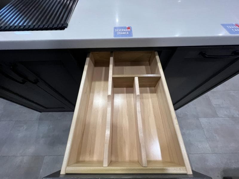 2025 Forest River 2025 Forest River Rockwood Signature - thumbnail 33