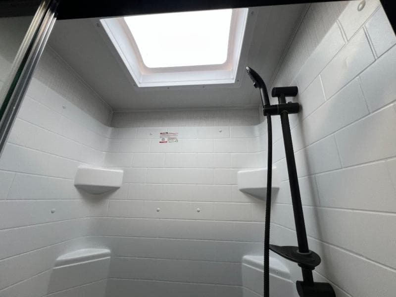 2025 Forest River 2025 Forest River Rockwood Signature - thumbnail 44