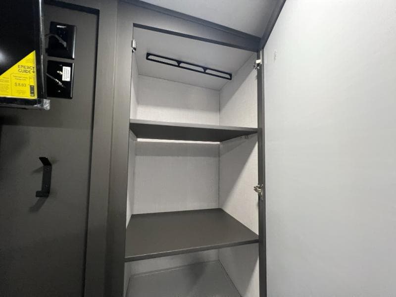 2025 Forest River 2025 Forest River Rockwood Signature - thumbnail 52