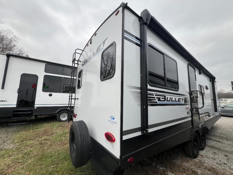 2025 Keystone RV 2025 Keystone RV Bullet Crossfire - thumbnail 4