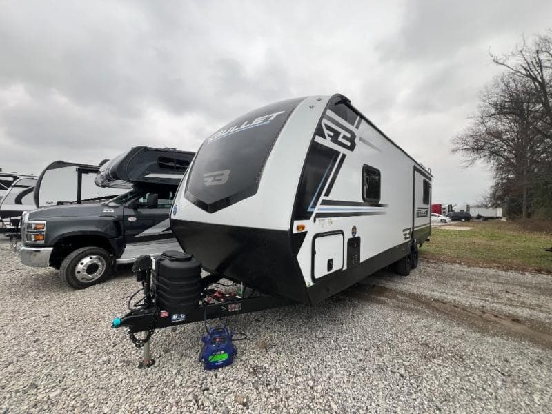2025 Keystone RV 2025 Keystone RV Bullet Crossfire - thumbnail 5