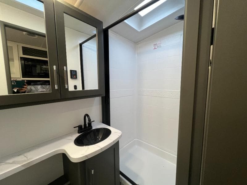 2025 Keystone RV 2025 Keystone RV Bullet Crossfire - thumbnail 28