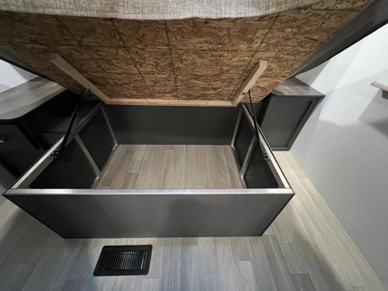 2025 Keystone RV 2025 Keystone RV Bullet Crossfire - thumbnail 33