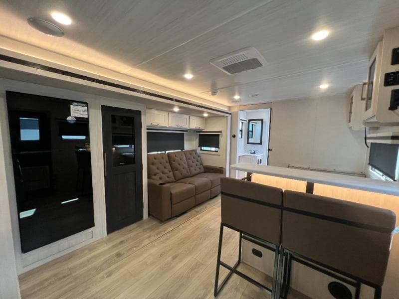 2025 Forest River 2025 Forest River Surveyor Legend - thumbnail 11