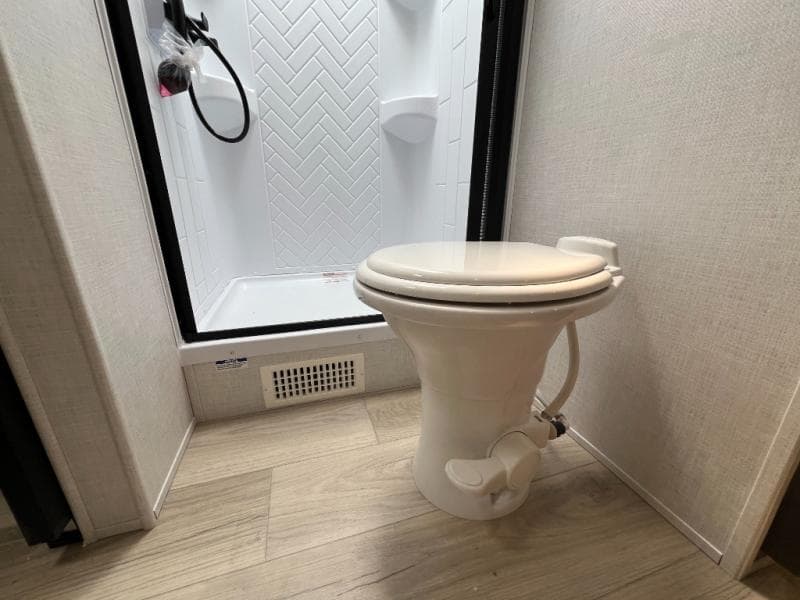 2025 Forest River 2025 Forest River Surveyor Legend - thumbnail 24