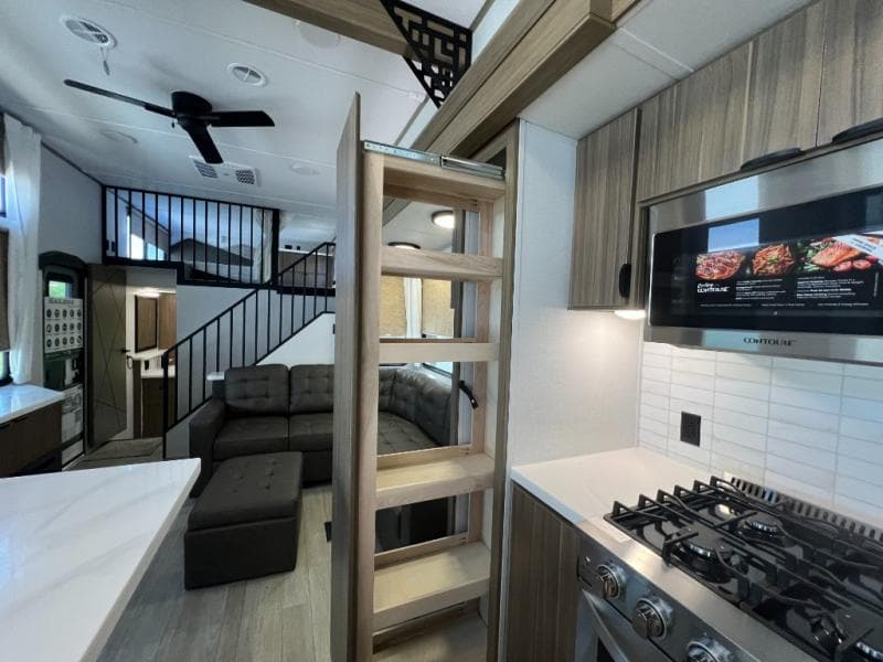 2025 Forest River 2025 Forest River Salem Grand Villa - thumbnail 19