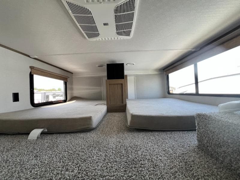 2025 Forest River 2025 Forest River Salem Grand Villa - thumbnail 27