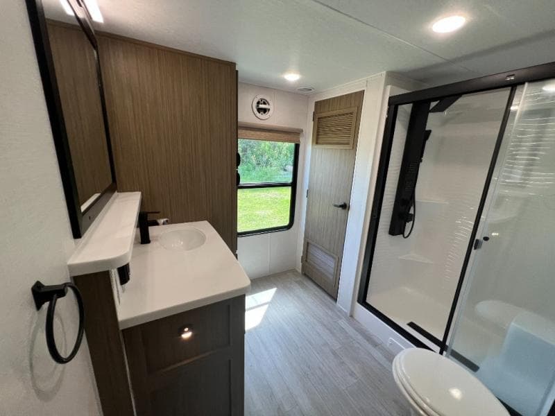 2025 Forest River 2025 Forest River Salem Grand Villa - thumbnail 28