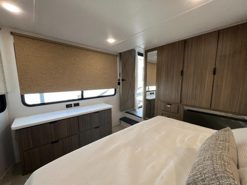 2025 Forest River 2025 Forest River Salem Grand Villa - thumbnail 38