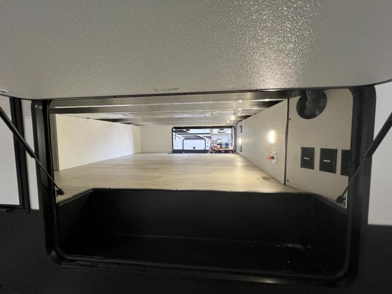 2025 Forest River 2025 Forest River Sandpiper - thumbnail 8