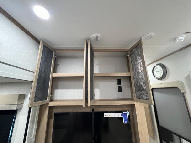 2025 Forest River 2025 Forest River Sandpiper - thumbnail 17