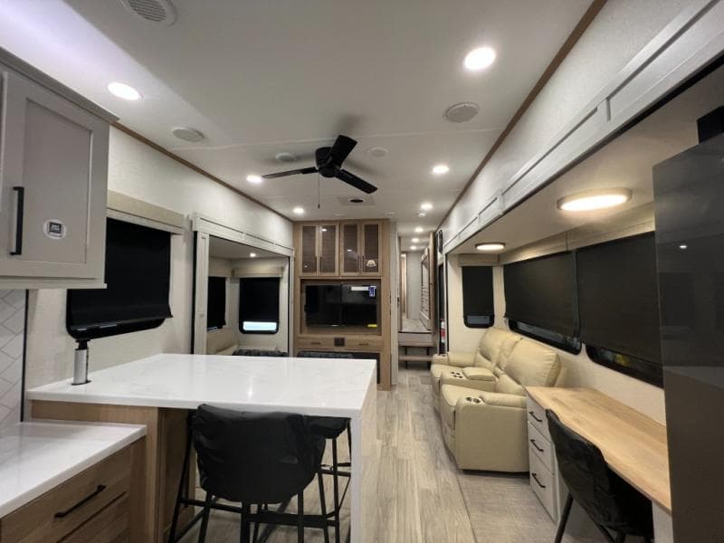 2025 Forest River 2025 Forest River Sandpiper - thumbnail 33