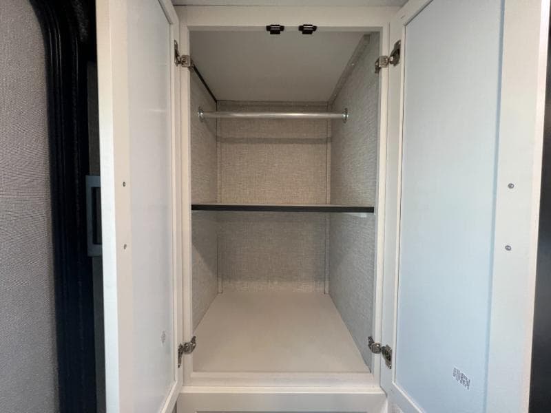 2025 Jayco 2025 Jayco Jay Feather - thumbnail 38