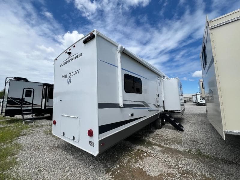 2025 Forest River 2025 Forest River Wildcat - thumbnail 10