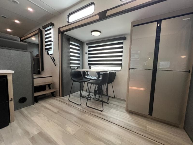 2025 Forest River 2025 Forest River Wildcat - thumbnail 15