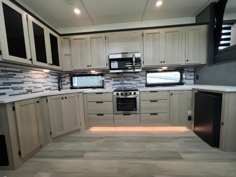 2025 Forest River 2025 Forest River Wildcat - thumbnail 19