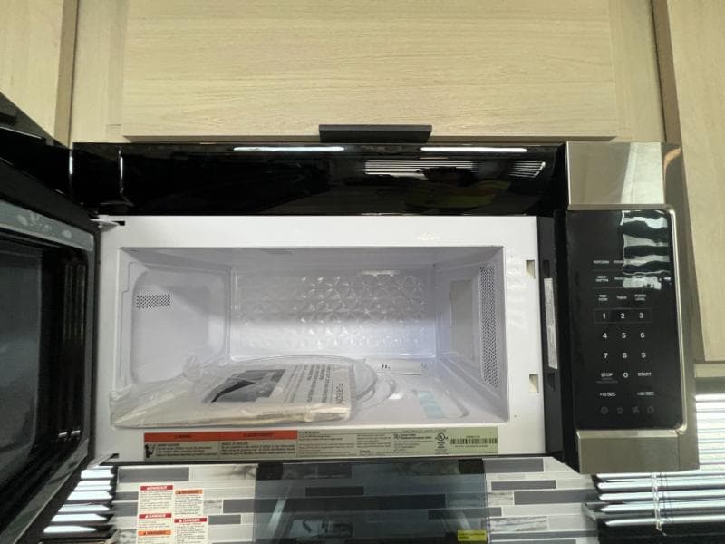 2025 Forest River 2025 Forest River Wildcat - thumbnail 31