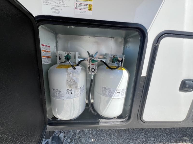 2025 Keystone 2025 Keystone Alpine Avalanche Edition - thumbnail 10