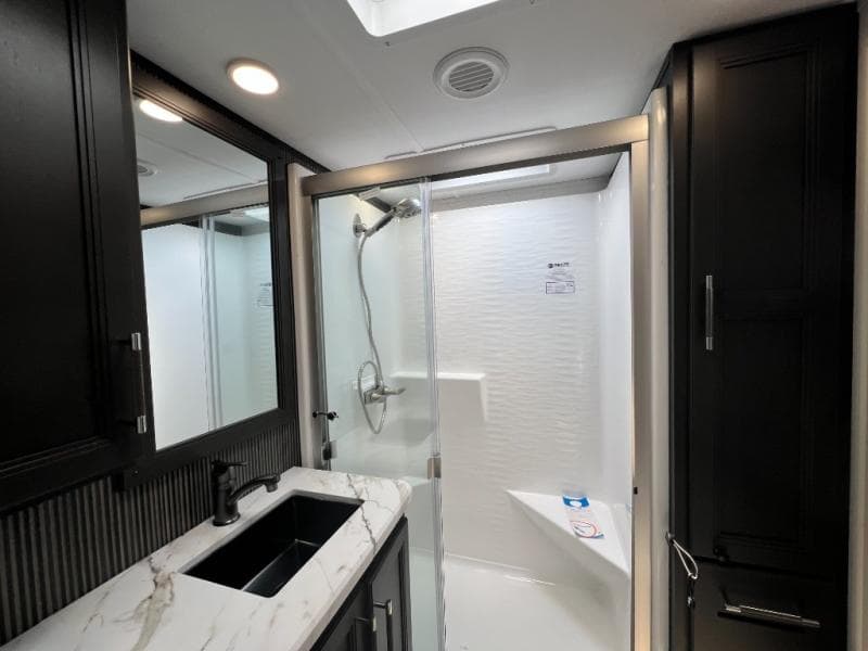 2025 Keystone 2025 Keystone Alpine Avalanche Edition - thumbnail 39