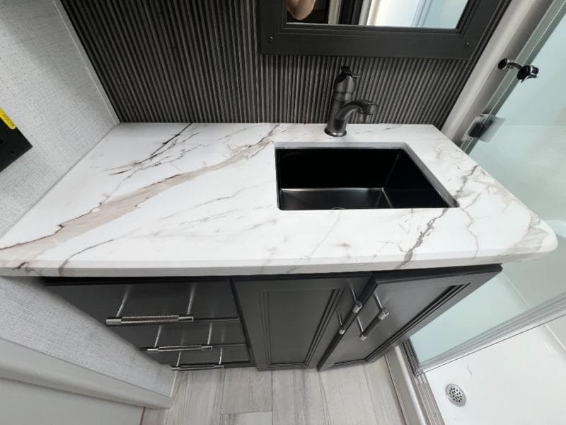 2025 Keystone 2025 Keystone Alpine Avalanche Edition - thumbnail 47