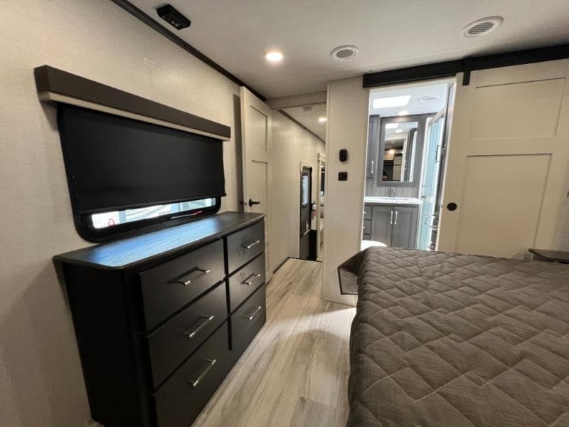 2025 Keystone 2025 Keystone Alpine Avalanche Edition - thumbnail 53