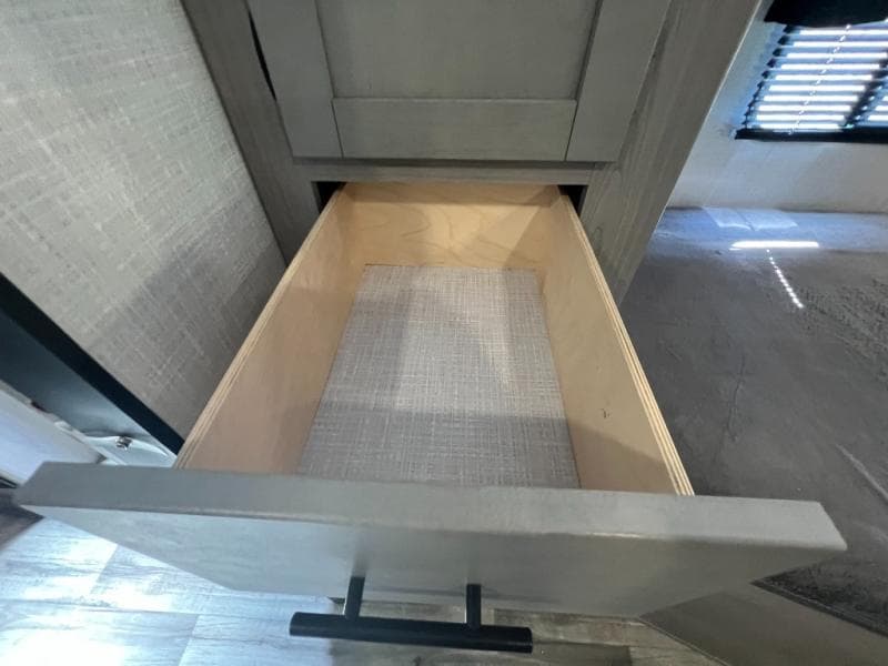 2022 Dutchmen 2022 Dutchmen Coleman Light - thumbnail 18