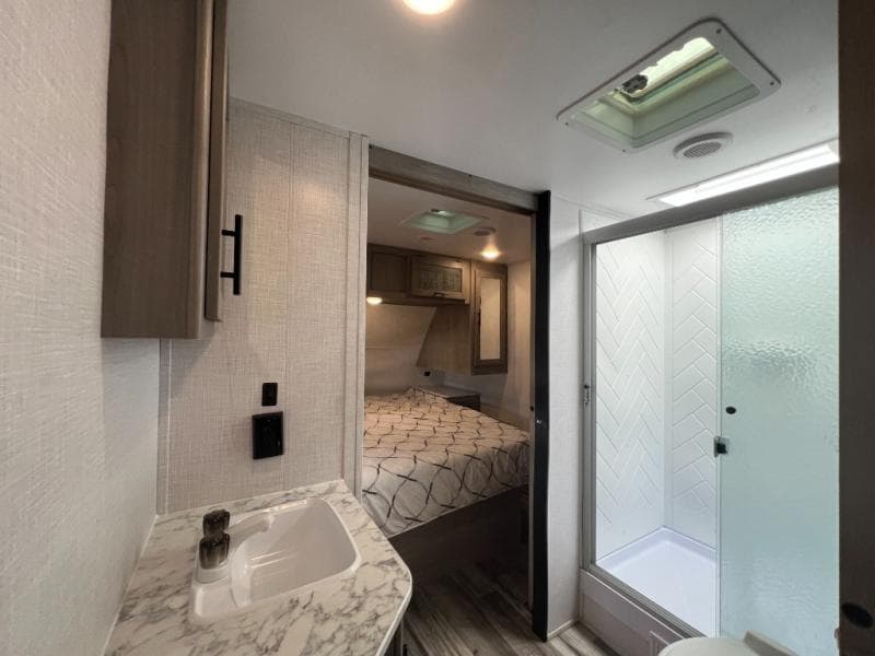 2022 Dutchmen 2022 Dutchmen Coleman Light - thumbnail 34