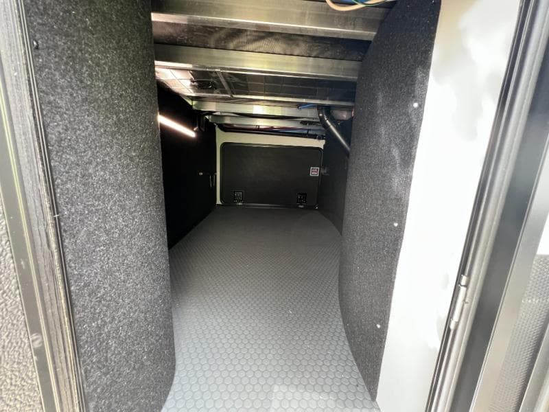 2025 Keystone 2025 Keystone Alpine Avalanche Edition - thumbnail 7