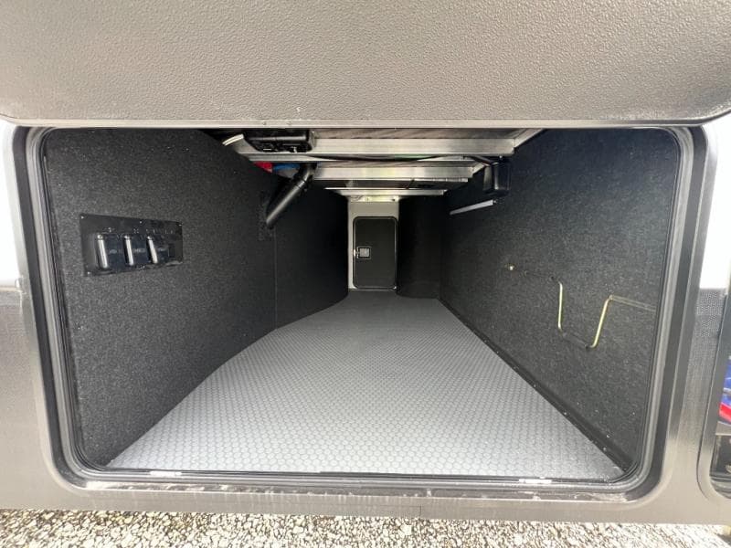 2025 Keystone 2025 Keystone Alpine Avalanche Edition - thumbnail 11