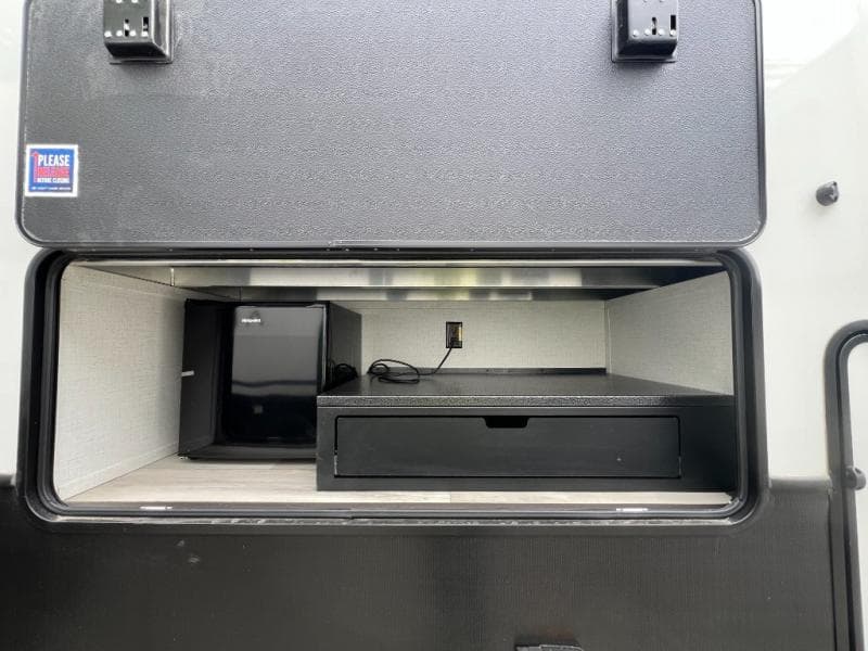 2025 Keystone 2025 Keystone Alpine Avalanche Edition - thumbnail 12