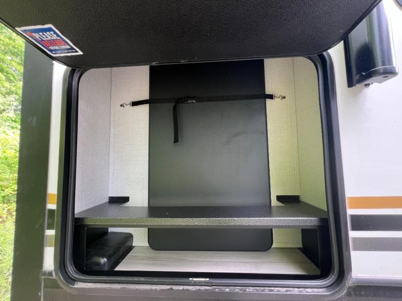 2025 Keystone 2025 Keystone Alpine Avalanche Edition - thumbnail 17