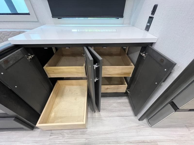 2025 Keystone 2025 Keystone Alpine Avalanche Edition - thumbnail 25