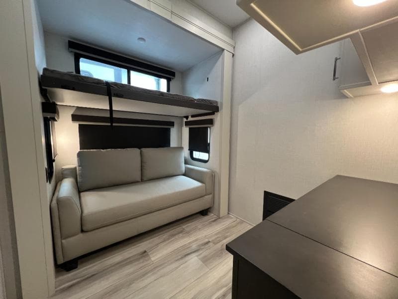 2025 Keystone 2025 Keystone Alpine Avalanche Edition - thumbnail 37