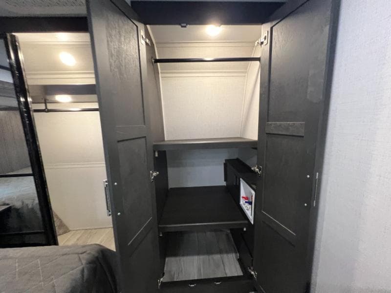 2025 Keystone 2025 Keystone Alpine Avalanche Edition - thumbnail 57