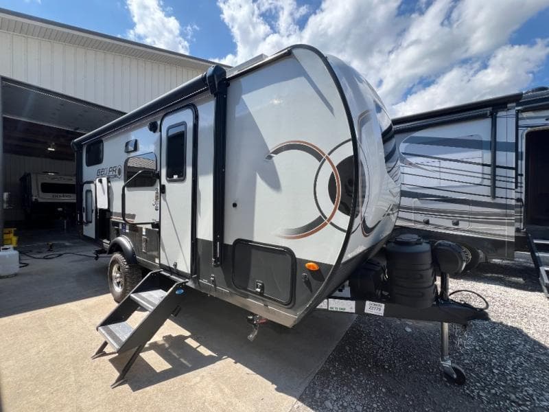 2025 Forest River 2025 Forest River Rockwood Geo Pro - thumbnail 4