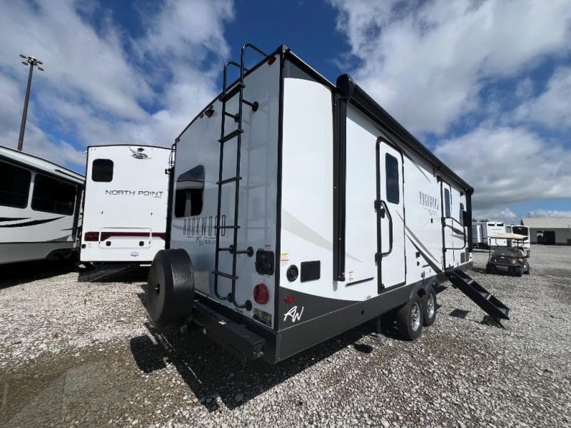 2025 Forest River 2025 Forest River Rockwood Ultra Lite - thumbnail 6