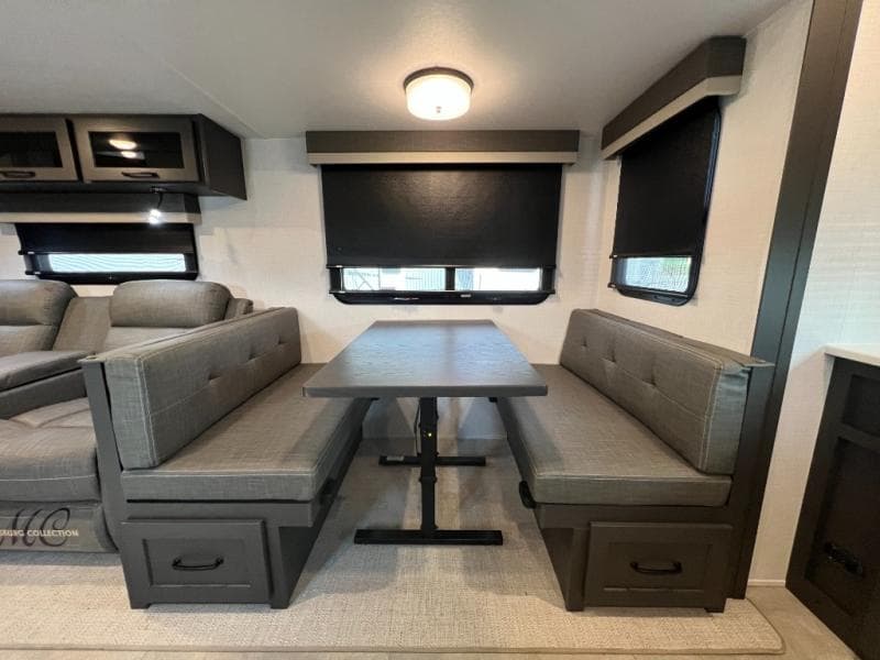 2025 Forest River 2025 Forest River Rockwood Ultra Lite - thumbnail 13