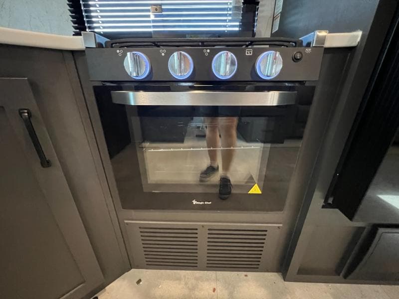 2025 Forest River 2025 Forest River Rockwood Ultra Lite - thumbnail 18