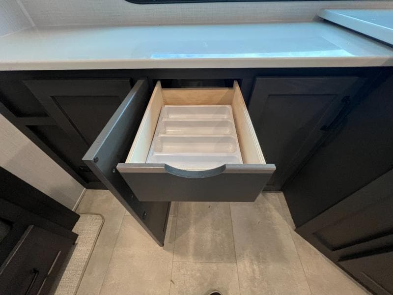 2025 Forest River 2025 Forest River Rockwood Ultra Lite - thumbnail 23