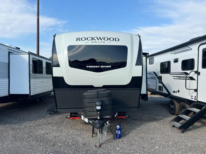 2026 Forest River 2026 Forest River Rockwood Mini Lite - thumbnail 4