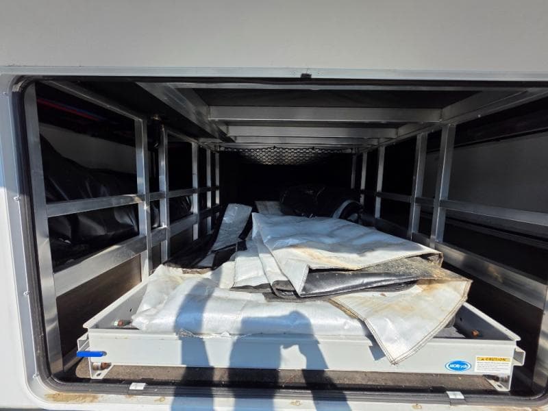 2022 Grand Design 2022 Grand Design Solitude - thumbnail 16