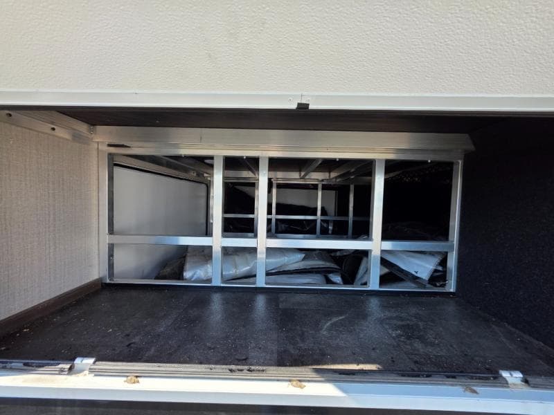 2022 Grand Design 2022 Grand Design Solitude - thumbnail 18