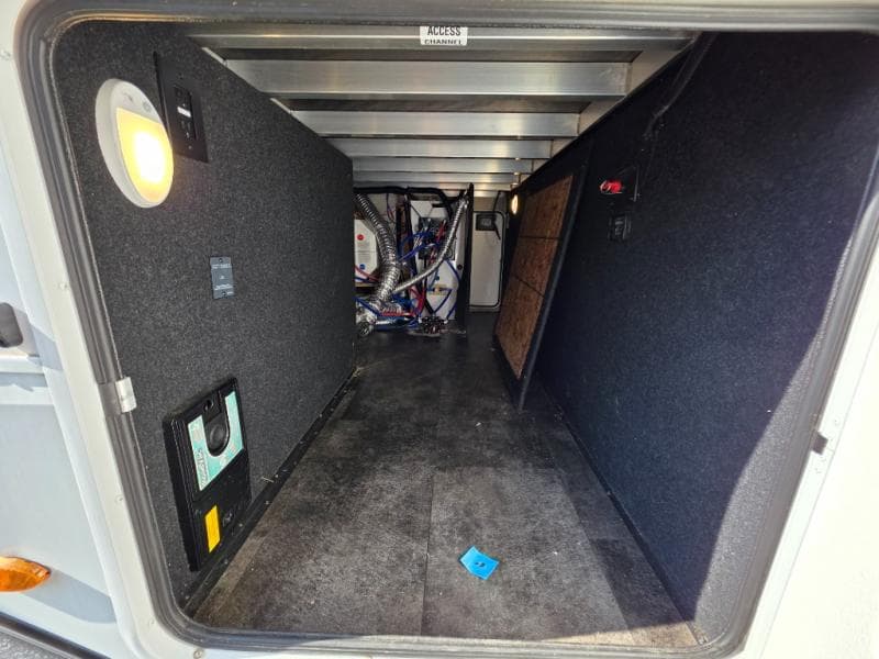 2022 Grand Design 2022 Grand Design Solitude - thumbnail 20