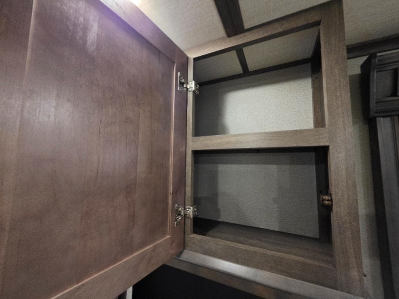 2022 Grand Design 2022 Grand Design Solitude - thumbnail 28