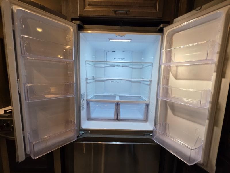 2022 Grand Design 2022 Grand Design Solitude - thumbnail 37